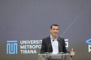 Takim Alumni 2021 - Universiteti Metropolitan Tirana