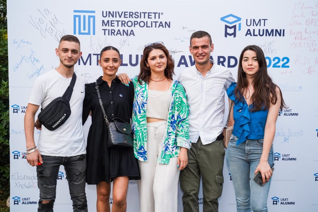 Takim Alumni 2022 - Universiteti Metropolitan Tirana