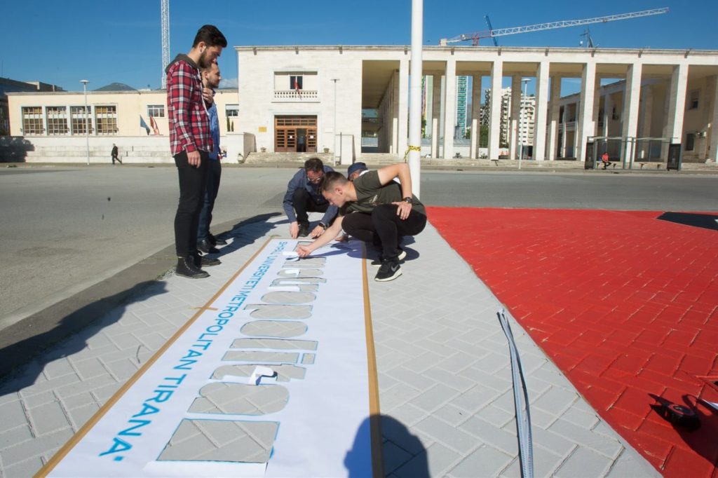 Përgjegjësia Sociale - Universiteti Metropolitan Tirana