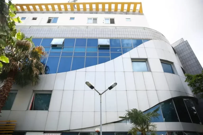 Godina e Universiteti Metropolitan Tirana